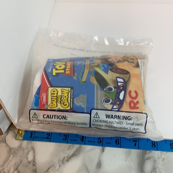 Disney Pixar Toy Story Wood Car Craft Kit - Picture 4 of 4